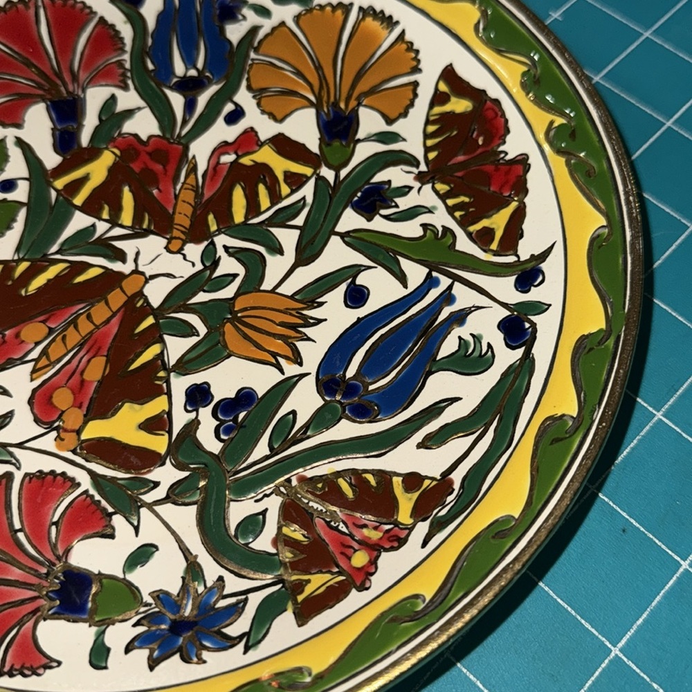 Manousakis Keramik Hand Made Greece Decorative Butterfly and Flowers Plate 9.5” - Picture 4 of 9